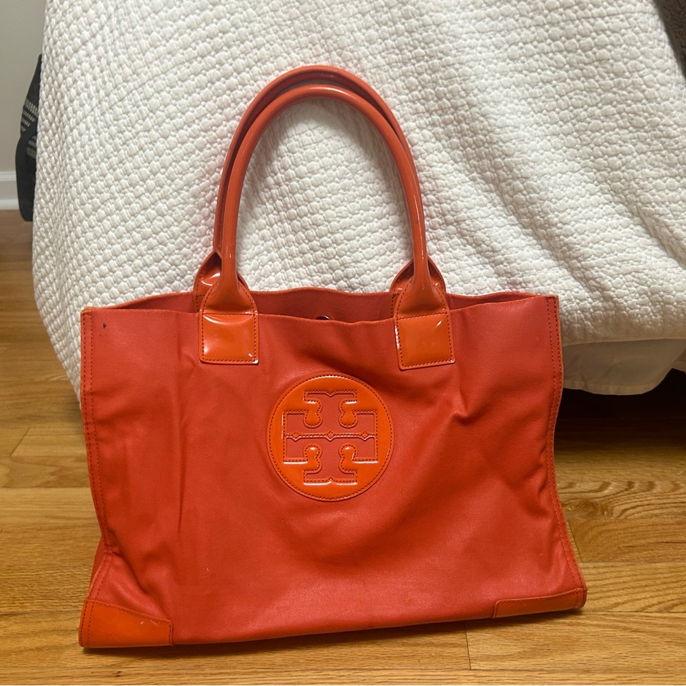 Tory Burch patent large tote